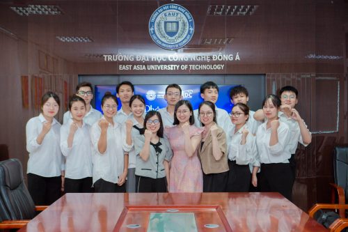 12 sinh viên khoa Du lịch đỗ phỏng vấn Thực tập Đài Loan